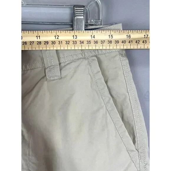 Columbia Sportswear women's khaki shorts, size 30w 8L - Picture 7 of 9